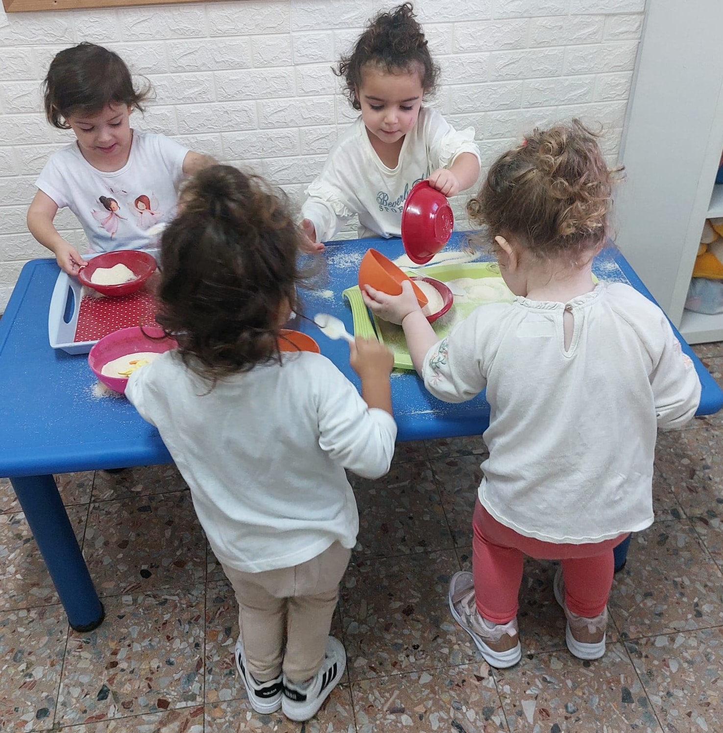 השבוע הילדים התנסו בחדר הסנסורי