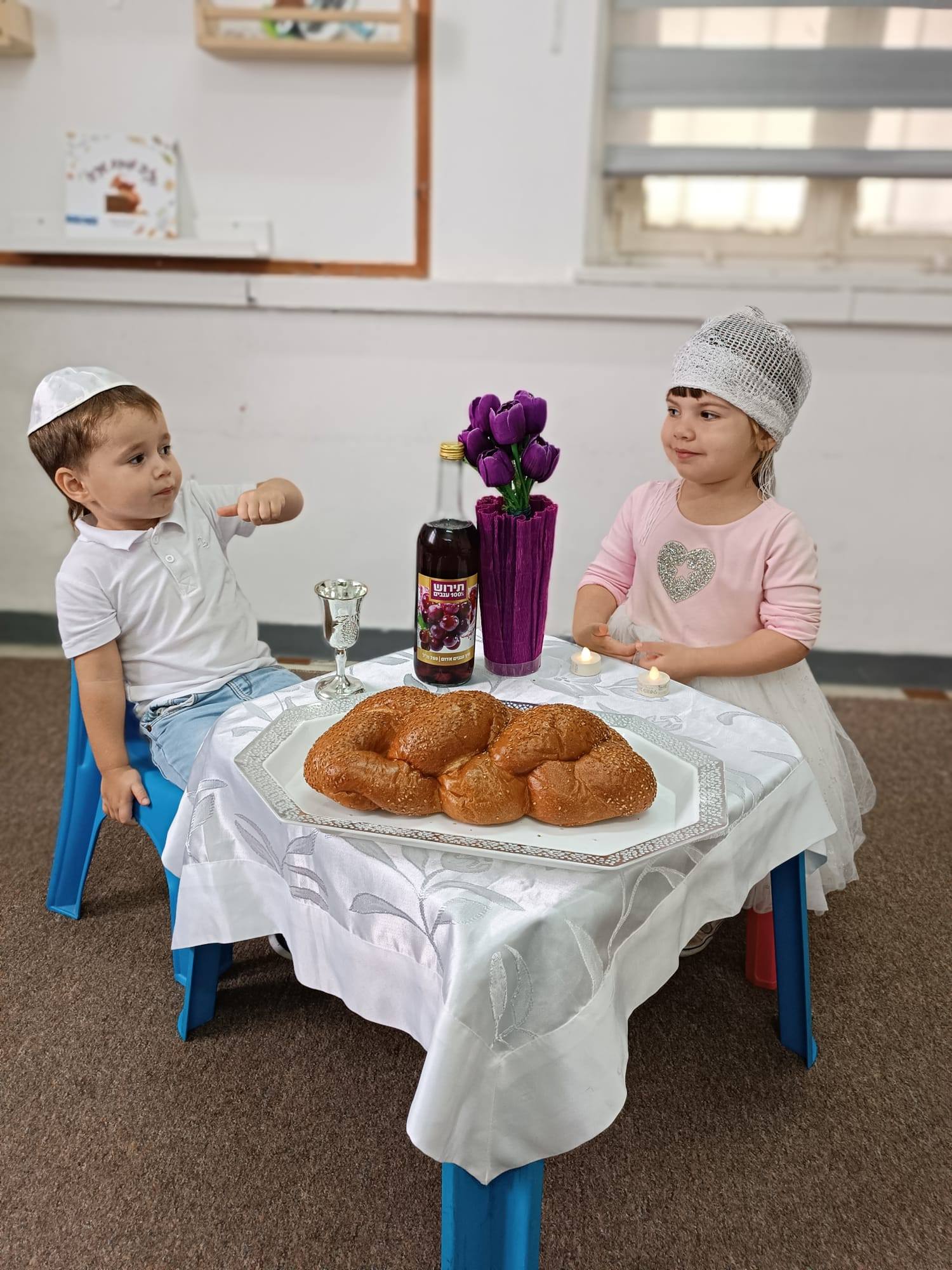 מנהגים קבועים מעניקים לילדים תחושה עמוקה של ביטחון, שייכות וחום!